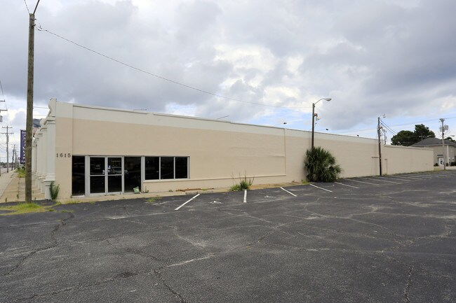 Plus de détails pour 1615 Highway 17 S, North Myrtle Beach, SC - Commerce de détail à louer