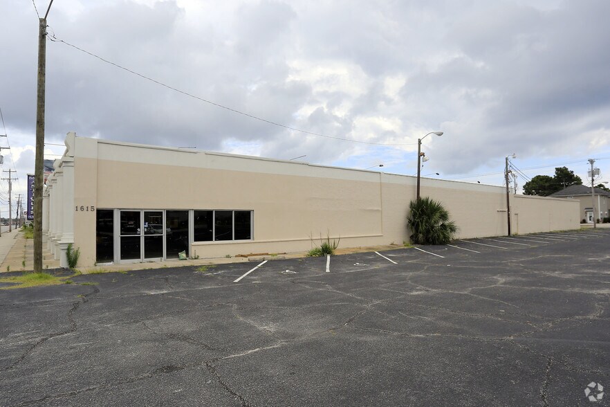 1615 Highway 17 S, North Myrtle Beach, SC à louer - Photo principale - Image 1 de 21