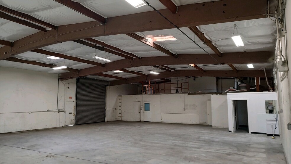 110 2nd Ave S, Pacheco, CA for lease - Building Photo - Image 2 of 8