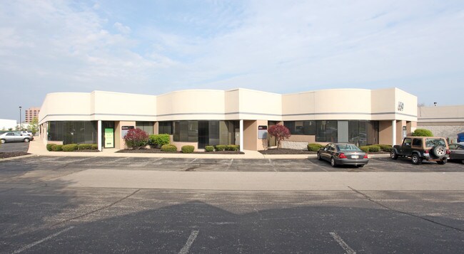 Plus de détails pour 651 Lakeview Plaza Blvd, Worthington, OH - Bureau, Local d'activités à louer