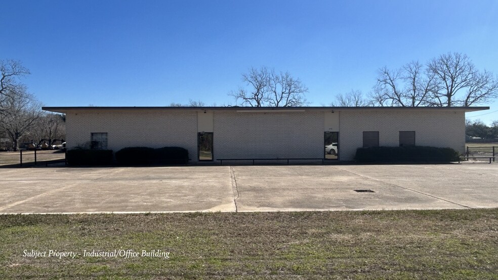 2918 N Richmond Rd, Wharton, TX à vendre - Photo du bâtiment - Image 2 de 5