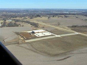 1320 19th Ave NW, Clinton, IA - Aerial map view