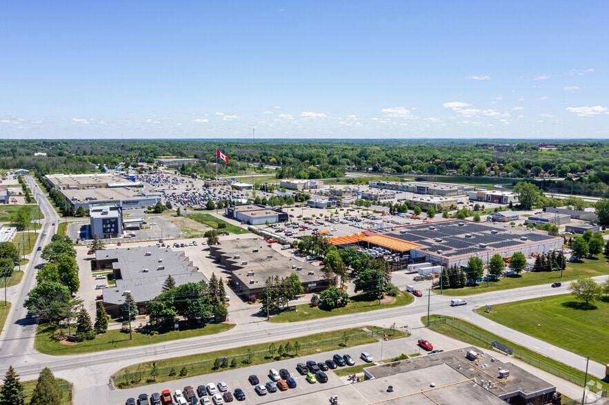 1942 Parkedale Ave, Brockville, ON for lease - Aerial - Image 2 of 6