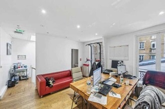 Office in Paris for sale Interior Photo- Image 2 of 3