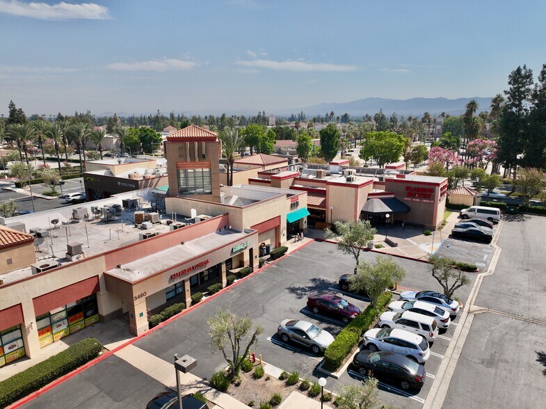 5420-5480 Philadelphia St, Chino, CA à louer - Photo du bâtiment - Image 2 de 34