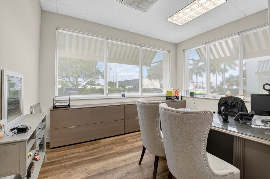 2799 NW 2nd Ave, Boca Raton, FL à vendre - Photo du bâtiment - Image 3 de 18