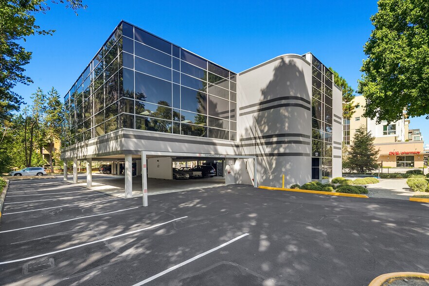127 Bellevue Way SE, Bellevue, WA à louer - Photo du bâtiment - Image 3 de 7
