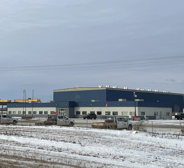 6204 46 Av, Tofield, AB for lease - Primary Photo - Image 1 of 3