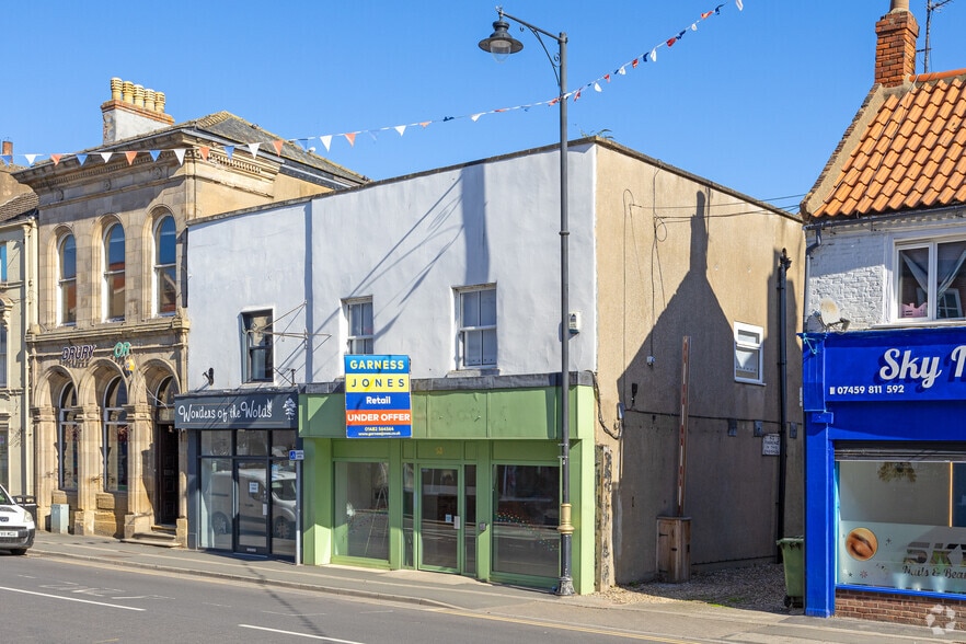 53 Market Pl, Great Driffield for lease - Building Photo - Image 2 of 6