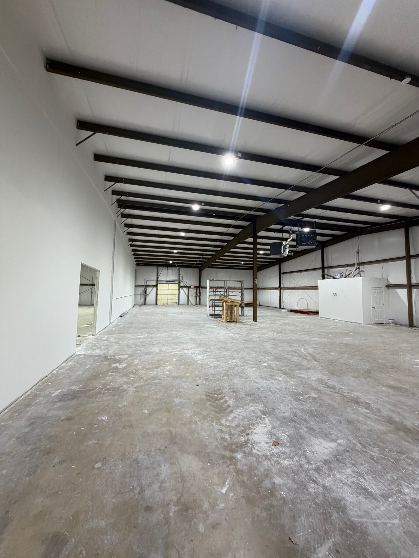 15342 S Keeler St, Olathe, KS for lease Interior Photo- Image 1 of 10