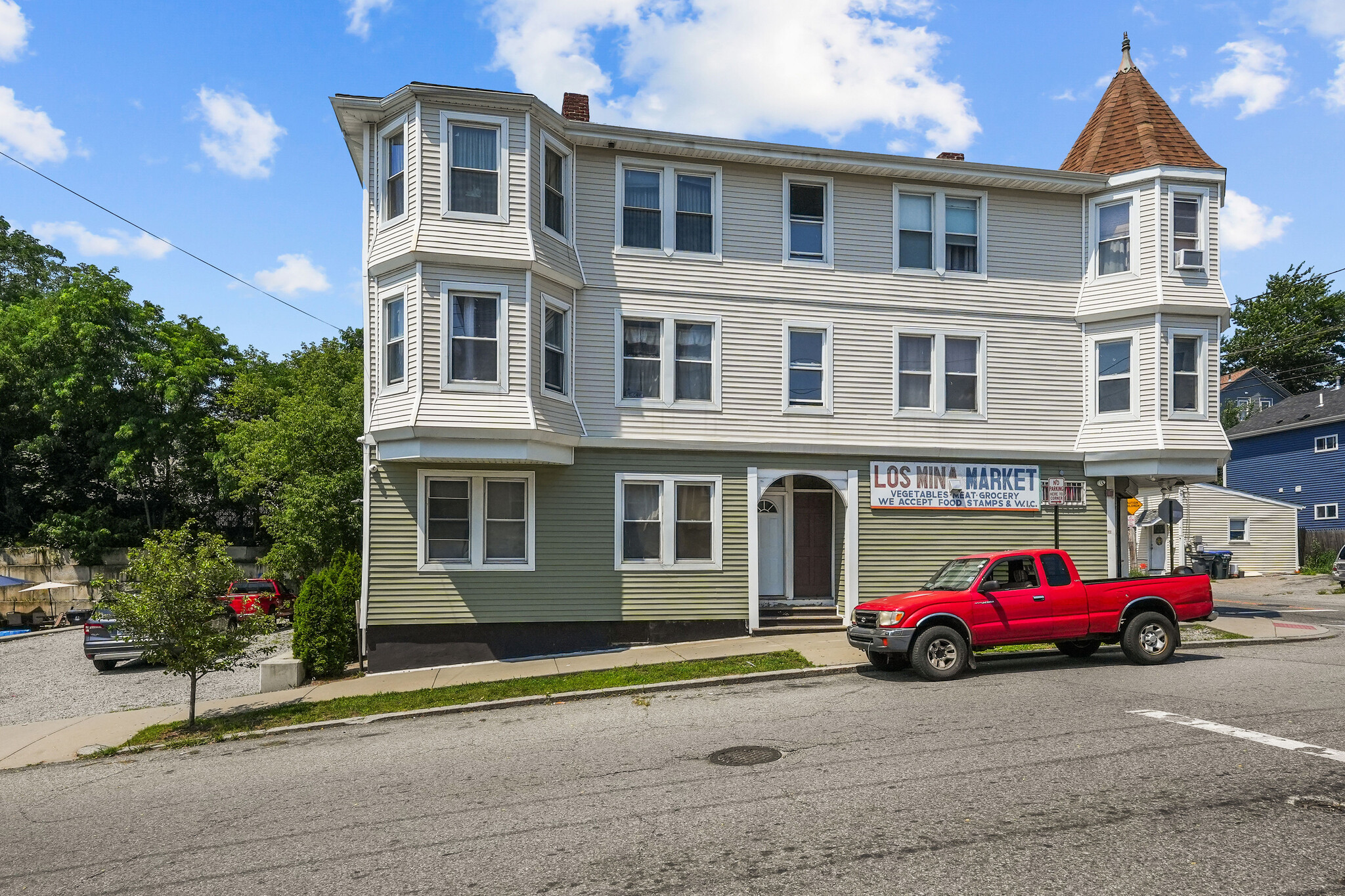 100 Harold St, Providence, RI à vendre Photo du b timent- Image 1 de 38