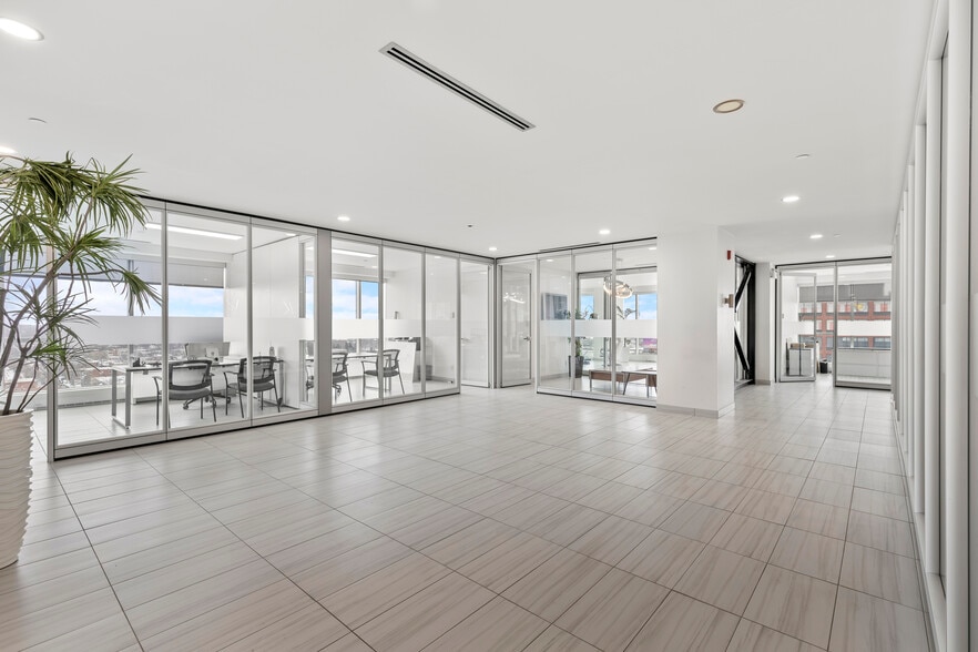 3737 Boul Cremazie E, Montréal, QC for lease - Building Photo - Image 3 of 27