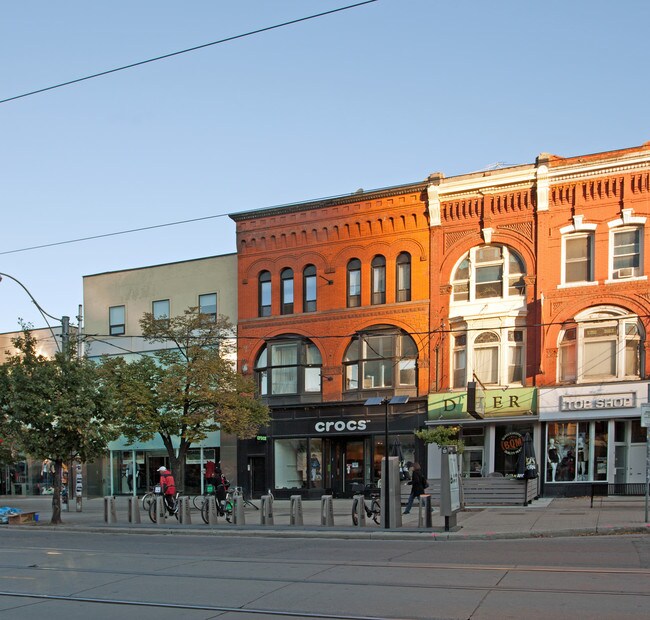 More details for 356 Queen St W, Toronto, ON - Retail for Sale