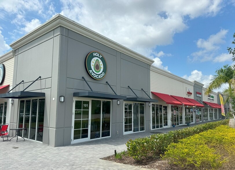 7780 Griffin Rd, Davie, FL à louer - Photo du bâtiment - Image 3 de 4