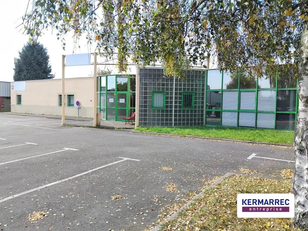 Flex in La Chapelle-des-Fougeretz for lease Building Photo- Image 1 of 9