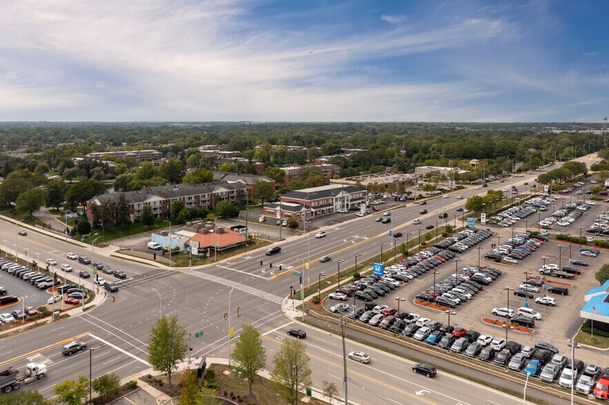 715 E Golf Rd, Schaumburg, IL à louer - Aérien - Image 3 de 7