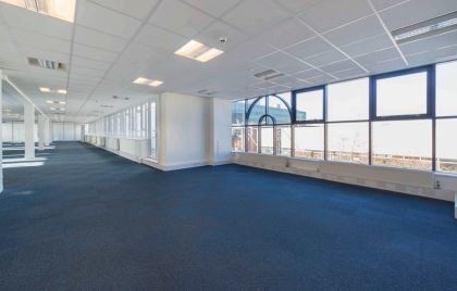 Town Sq, Basildon for lease - Interior Photo - Image 3 of 6