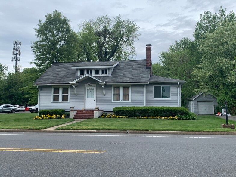 Pleasant Valley Ave portfolio of 2 properties for sale on LoopNet.ca - Building Photo - Image 3 of 3