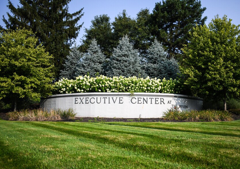 3400 E Coliseum Blvd, Fort Wayne, IN à louer - Photo du bâtiment - Image 3 de 10