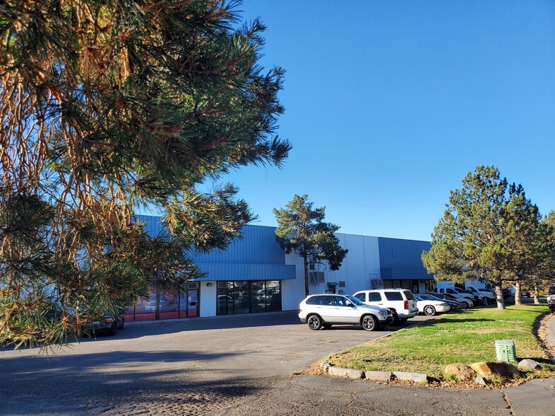 131-137 Coney Island Dr, Sparks, NV for lease - Primary Photo - Image 1 of 12