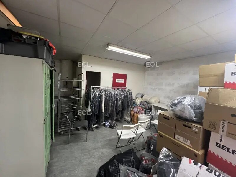 Flex in Vénissieux for lease Interior Photo- Image 1 of 14