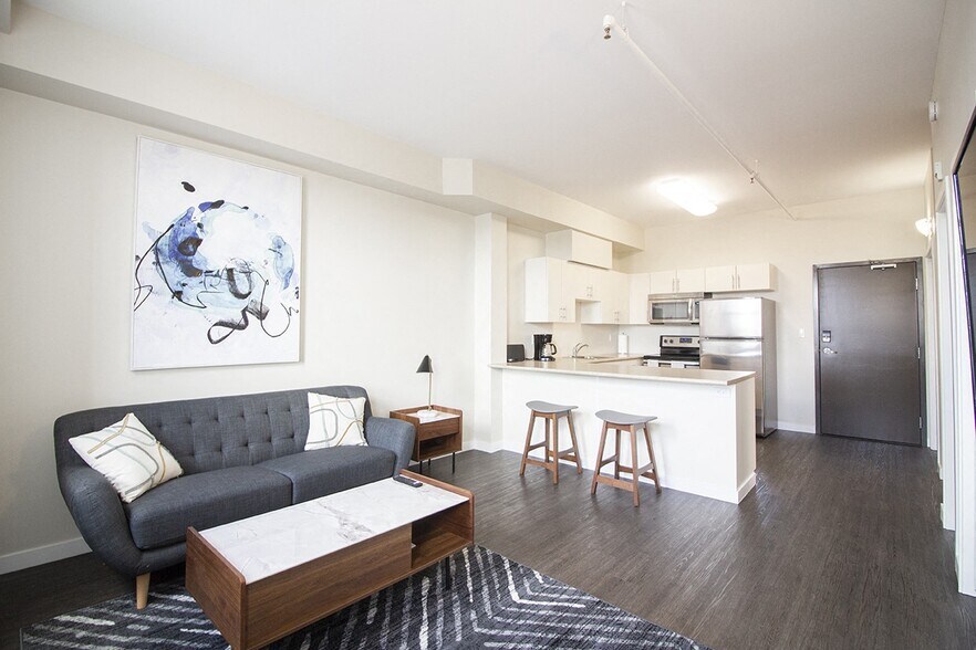 300 Taché Av, Winnipeg, MB à louer - Photo du bâtiment - Image 3 de 29