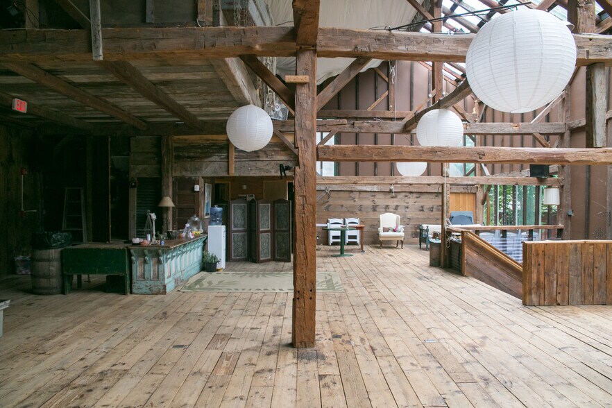 864 S Undermountain Rd, Sheffield, MA à vendre - Photo du bâtiment - Image 3 de 4