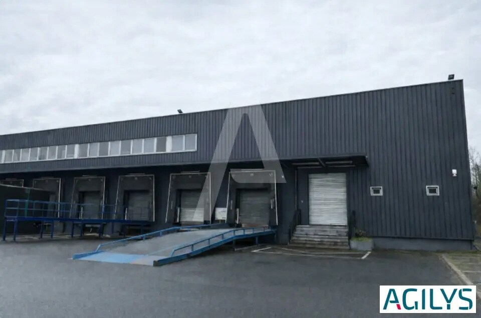 Industrial in Palaiseau for lease Building Photo- Image 1 of 6
