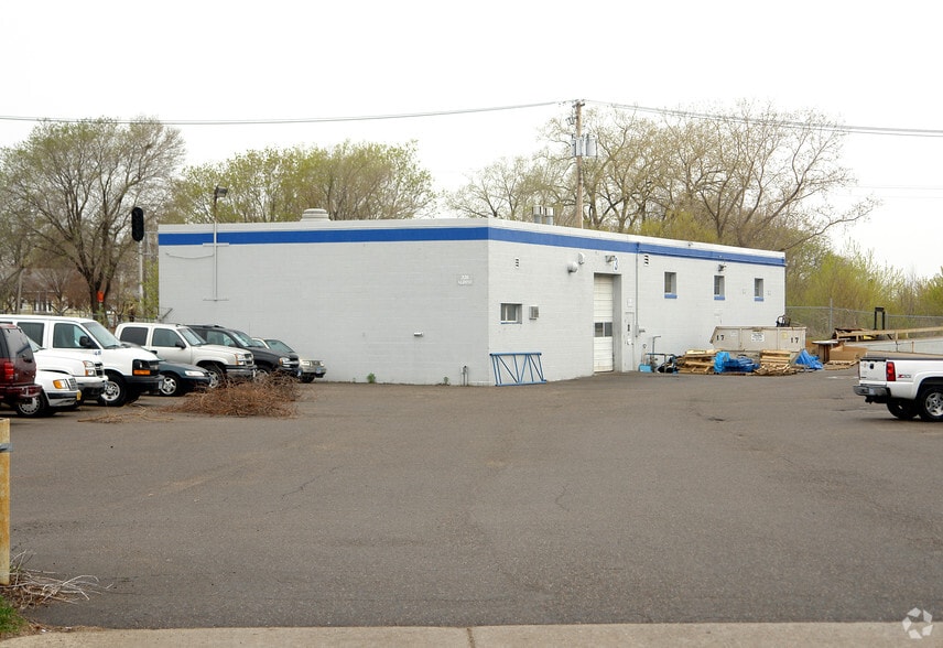 315 N Pierce St, Saint Paul, MN à vendre - Photo du bâtiment - Image 2 de 3