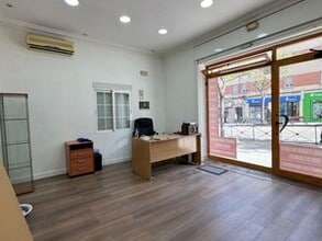 Retail in Madrid, Madrid for lease Interior Photo- Image 2 of 6