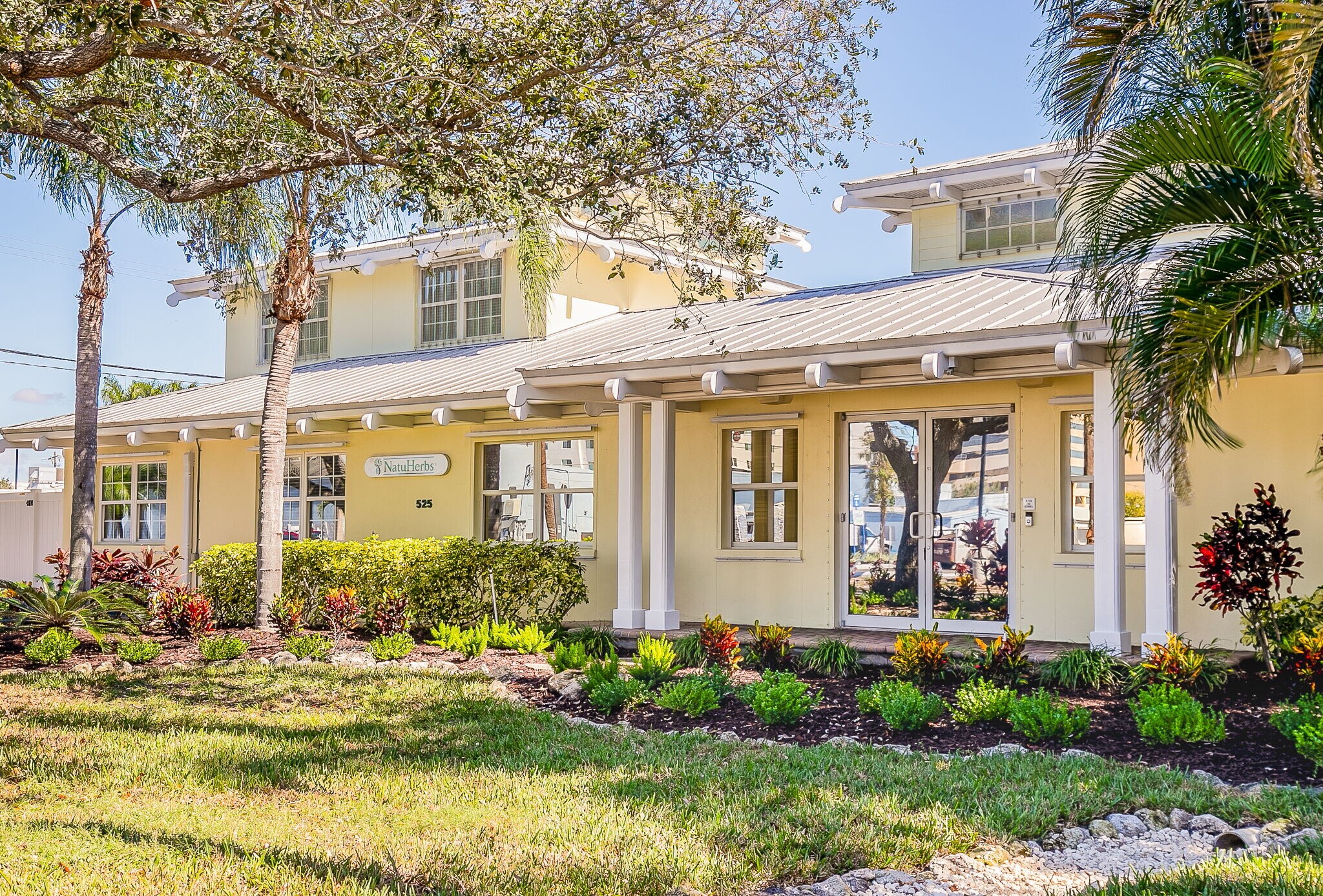 525 8th St W, Bradenton, FL à vendre Photo du bâtiment- Image 1 de 67