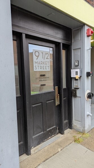 9 1/2 Market St, Northampton, MA for lease - Building Photo - Image 2 of 13