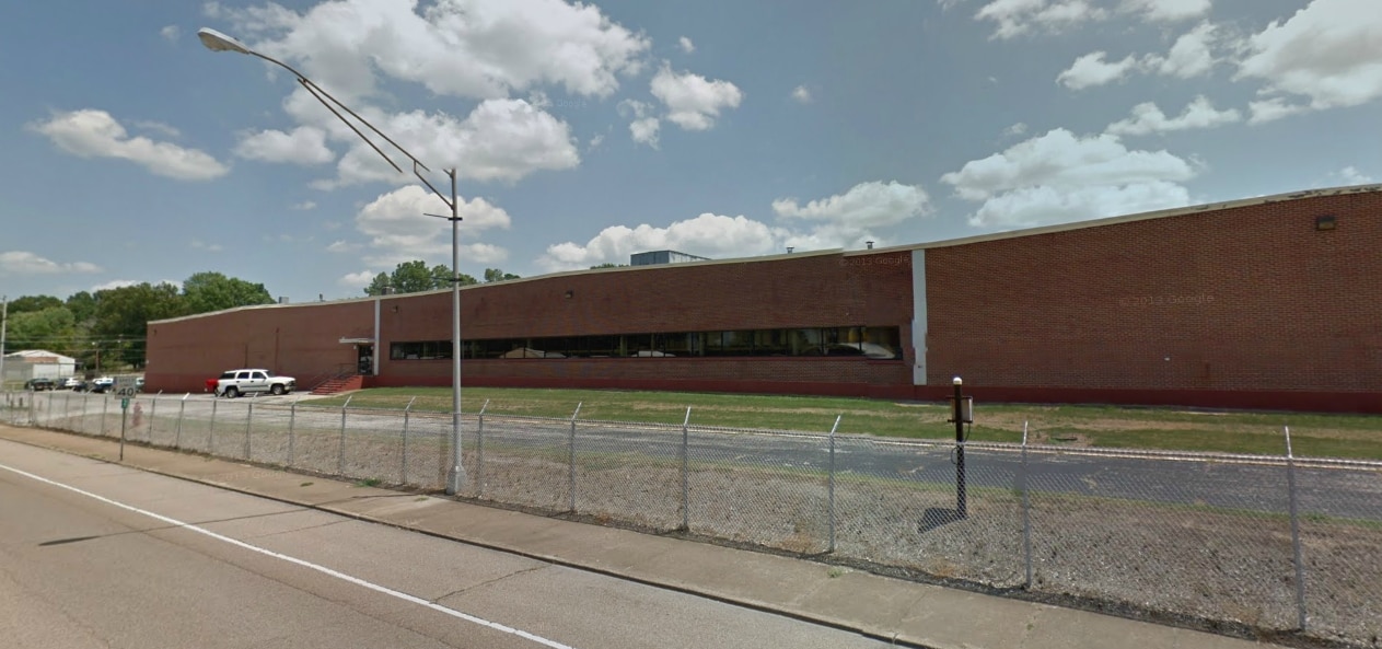 2330 Eastend Dr, Humboldt, TN for lease Primary Photo- Image 1 of 2