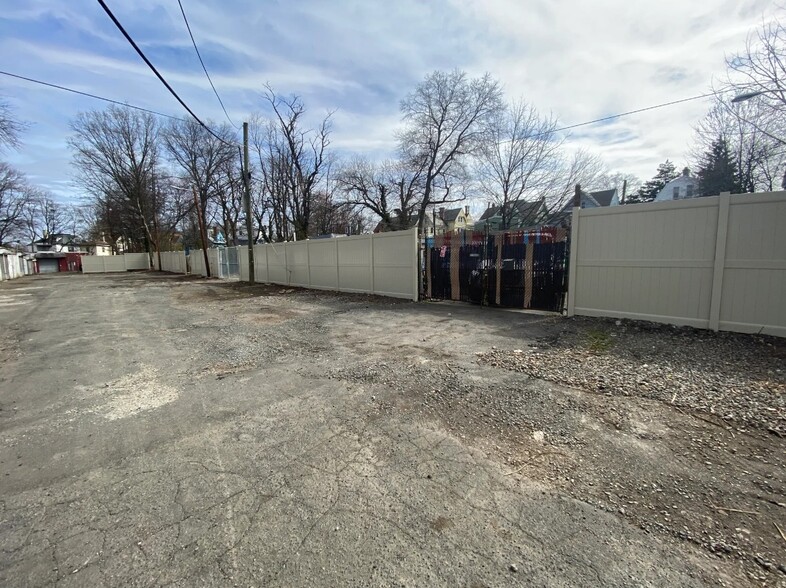 197 Park St, East Orange, NJ for lease - Primary Photo - Image 1 of 2