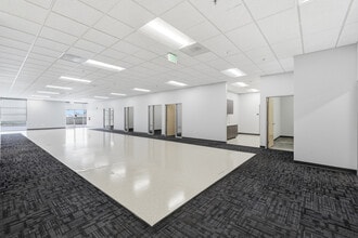 8670 Fruitridge Rd, Sacramento, CA for lease Interior Photo- Image 2 of 2