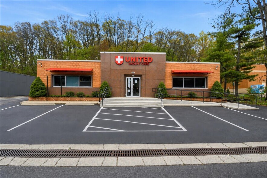 860 Central Park Ave, Scarsdale, NY à louer - Photo principale - Image 1 de 15