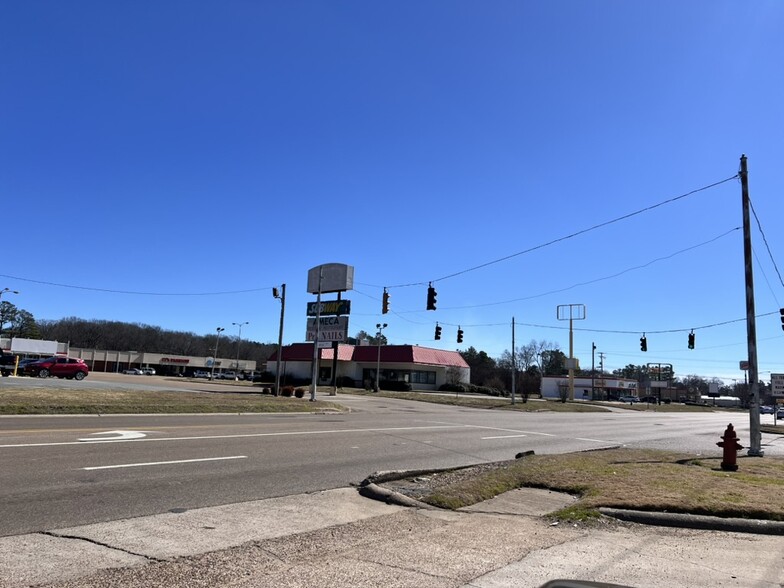 2236 Washington St, Forrest City, AR à vendre - Photo principale - Image 1 de 5