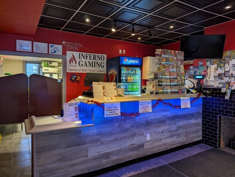 1002 Church St, Johnstown, PA à vendre - Photo intérieure - Image 2 de 8