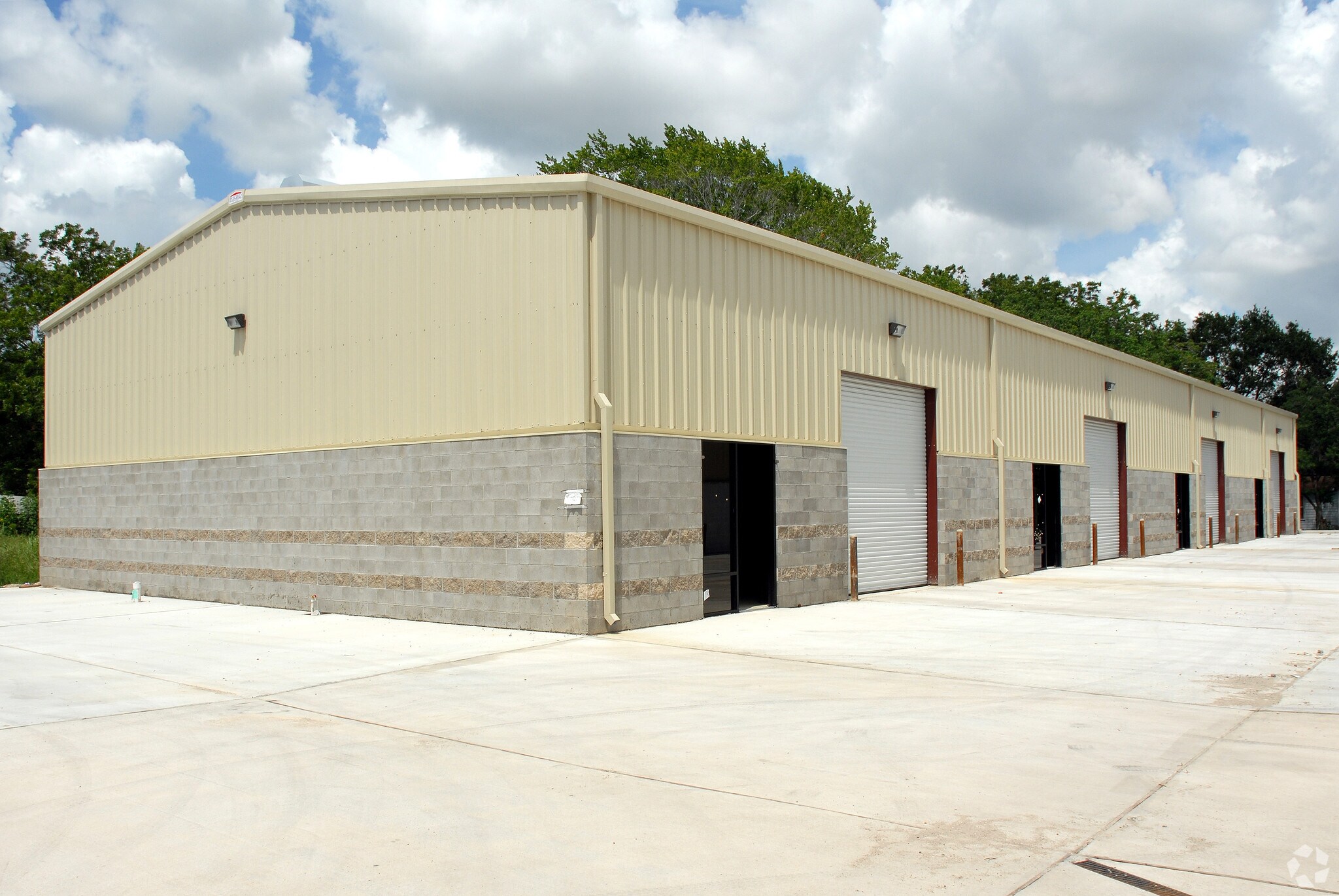 4005 Osage St, Houston, TX for lease Primary Photo- Image 1 of 8
