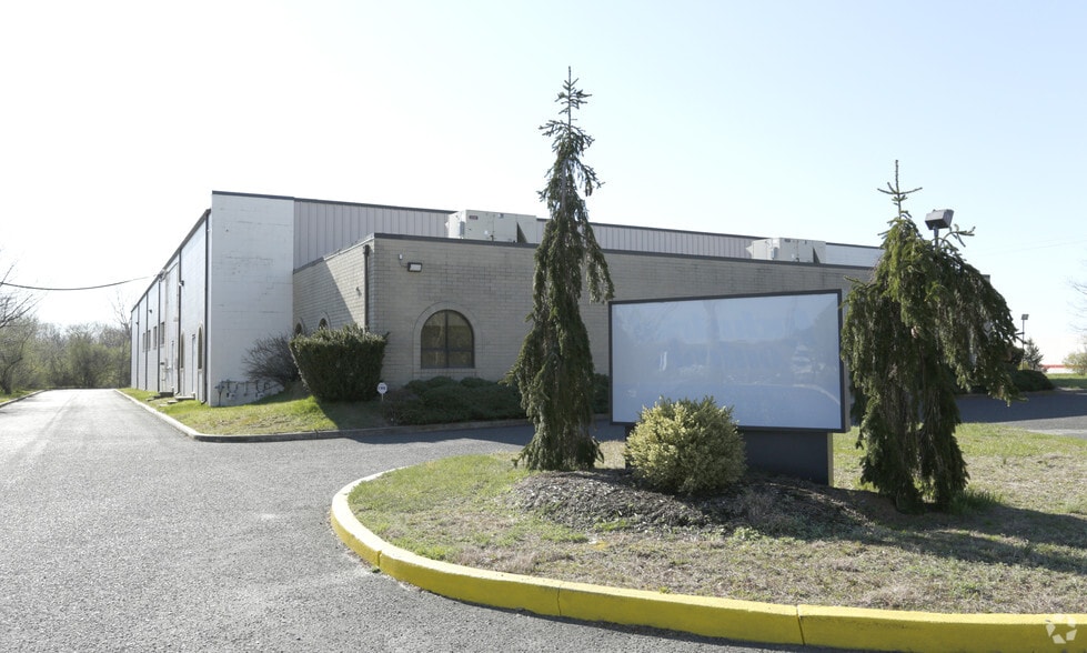 1776 Bloomsbury Ave, Ocean, NJ for sale - Building Photo - Image 2 of 15