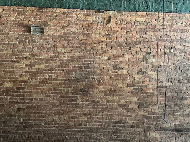 15 N Court St, Crown Point, IN for lease Interior Photo- Image 1 of 5