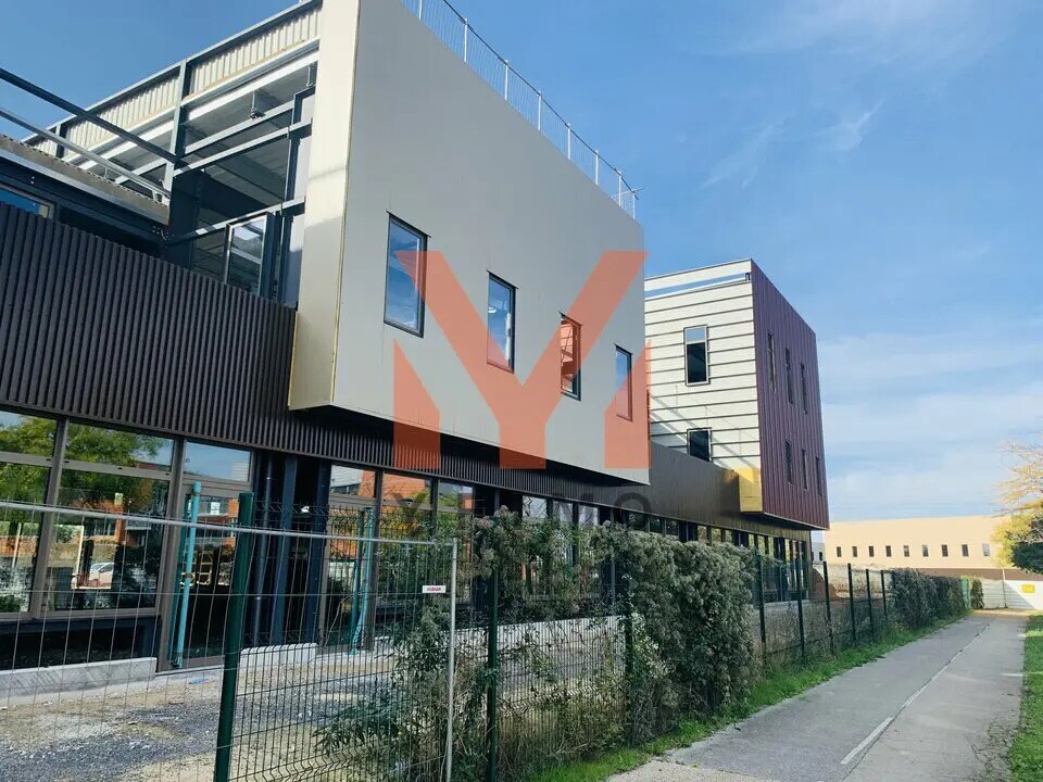 Flex dans Gennevilliers à louer Photo du bâtiment- Image 1 de 6