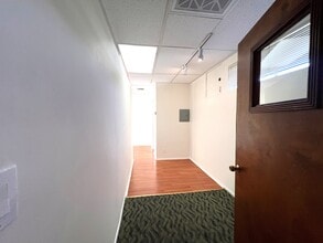 12105 Jefferson Blvd, Culver City, CA for lease Interior Photo- Image 2 of 12