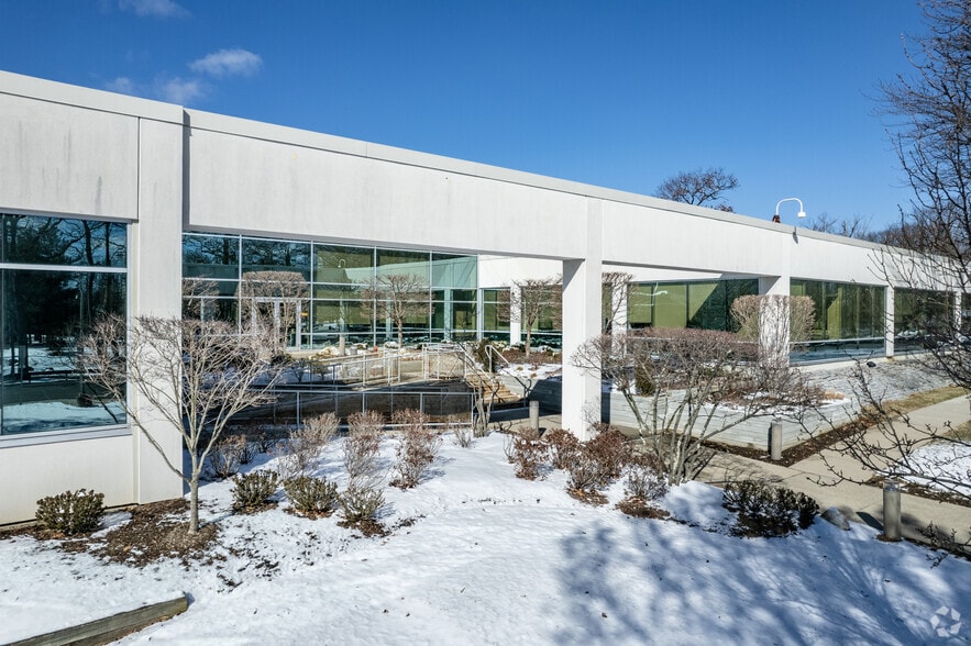 100 Philips Pky, Montvale, NJ for sale - Primary Photo - Image 1 of 6