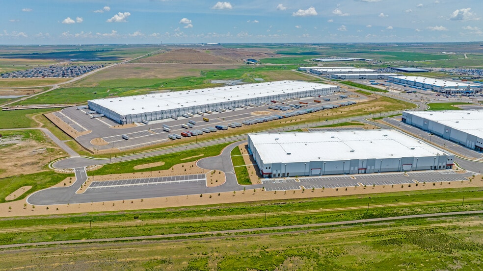 17195 E 85th Ave, Commerce City, CO à louer - Photo du bâtiment - Image 1 de 9