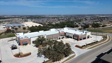 149 Bulbine Dr, Leander, TX à louer Photo du bâtiment- Image 2 de 3