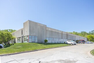 Plus de détails pour 1202 Thomas Beck Rd, Des Moines, IA - Local d'activités à louer
