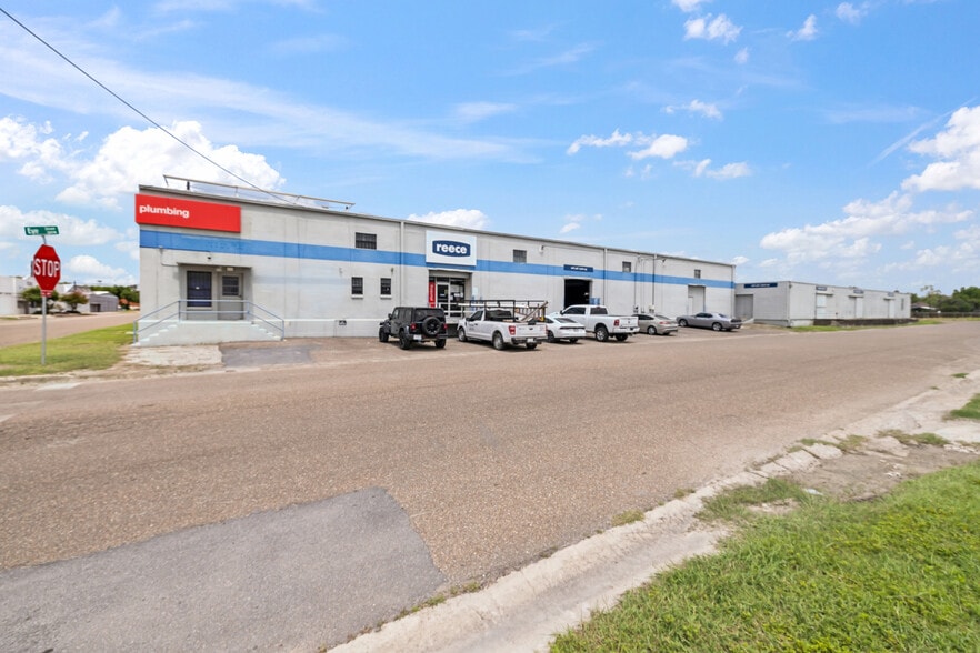 1002 W Jackson Ave, Harlingen, TX for sale - Building Photo - Image 2 of 15