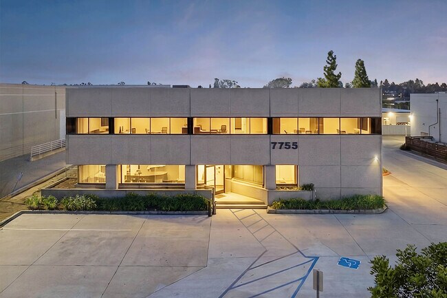 Plus de détails pour 7755 Arjons Dr, San Diego, CA - Industriel à vendre