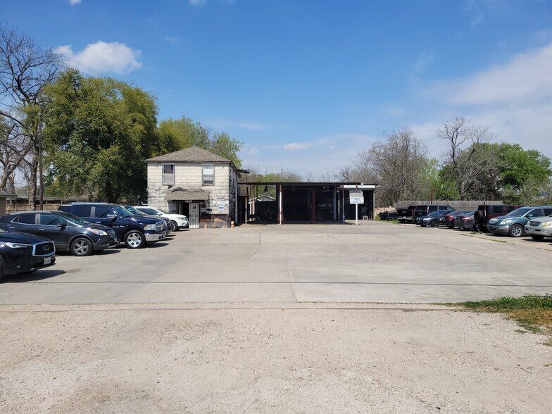 4029 Melbourne St, Houston, TX à vendre - Photo du bâtiment - Image 2 de 7